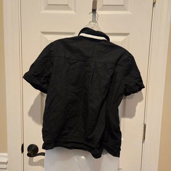 Her Universe Disney Halloween Bat Wing Collar Girls Woven Button-Up Size Large - Picture 4 of 6